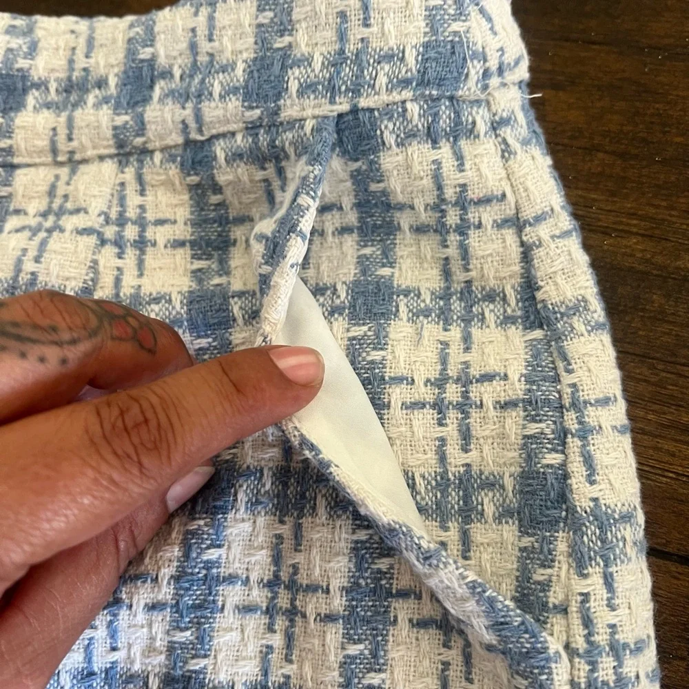 ACOA‎ high-waisted tweed with a blue and white plaid pattern Size L